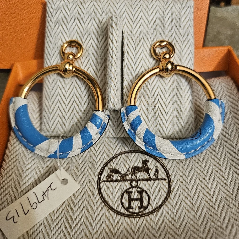 Authentic Hermes loop earings - Picture 3 of 8